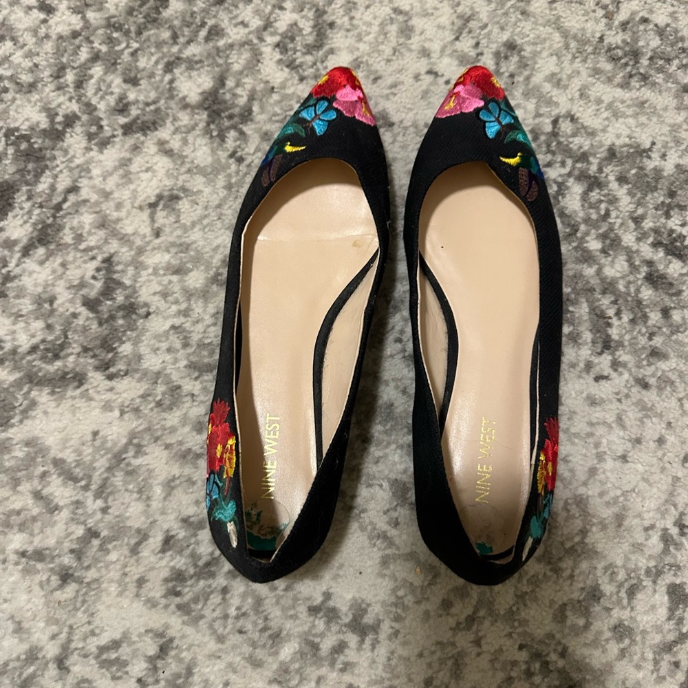Nine West Black and Red Floral Embroidered Flats